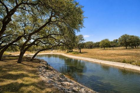 2005 Cordoba Avenue Kerrville TX 78028