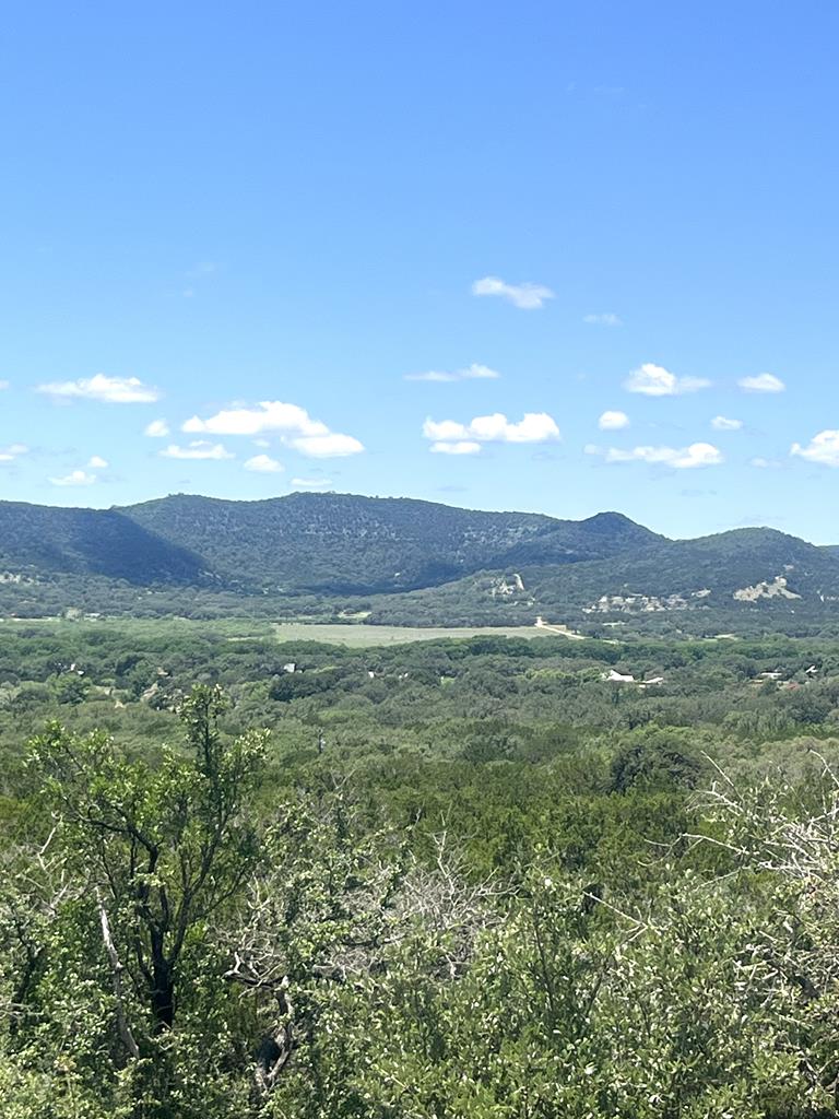430 Fm 2748 Concan TX 78838