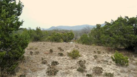 137 Middle Road Leakey TX 78873