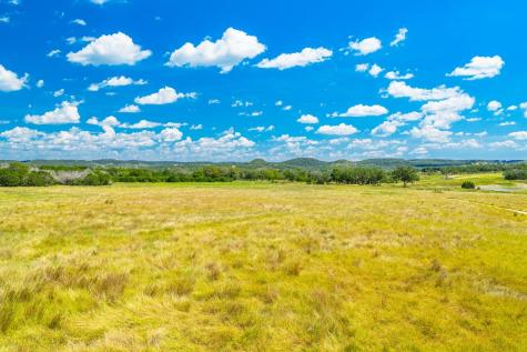 150 Tablerock Ridge Road Camp Verde TX 78010