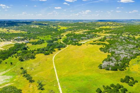 150 Tablerock Ridge Road Camp Verde TX 78010