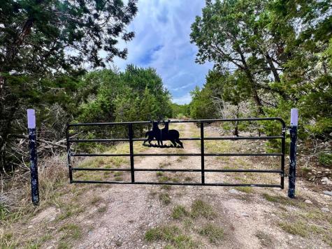 196 Dingley View Kerrville TX 78028