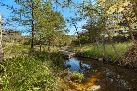 199 Palisades Drive Camp Verde TX 78010