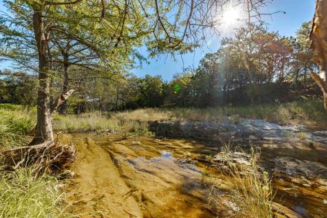 199 Palisades Drive Camp Verde TX 78010