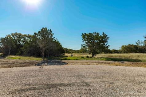 199 Palisades Drive Camp Verde TX 78010