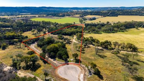 199 Palisades Drive Camp Verde TX 78010