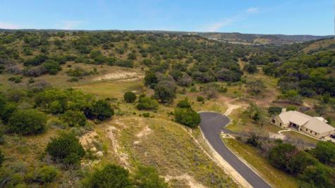 120/134 Stieler Springs Lane N Comfort TX 78013