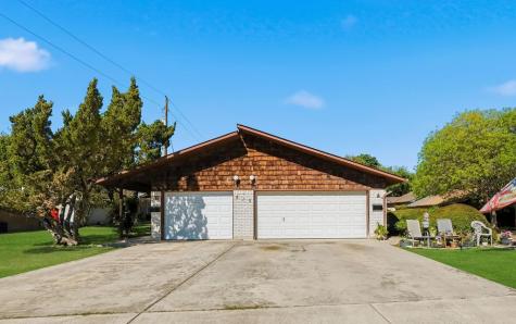 818 Lois Street Kerrville TX 78028