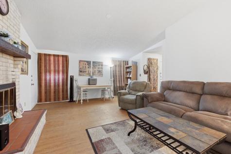 818 Lois Street Kerrville TX 78028