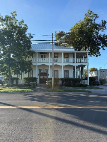 305 Tivy Street Kerrville TX 78028