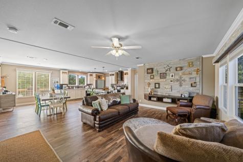 377 Green Oak Drive Kerrville TX 78028