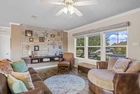 377 Green Oak Drive Kerrville TX 78028