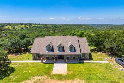 377 Green Oak Drive Kerrville TX 78028