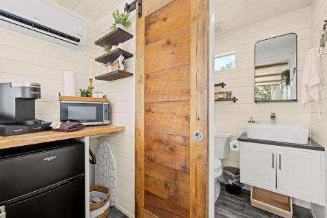 1304 Hollmig Fredericksburg TX 78624