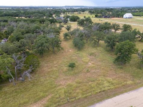 1304 Hollmig Fredericksburg TX 78624