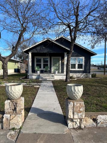 1524 Water Street Kerrville TX 78028