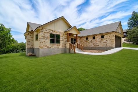 200 Castle Pines Drive Kerrville TX 78028