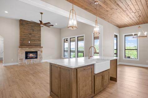 200 Castle Pines Drive Kerrville TX 78028