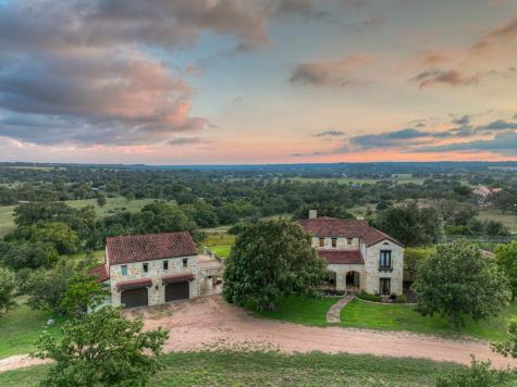 2975 Bear Creek Road Fredericksburg TX 78624