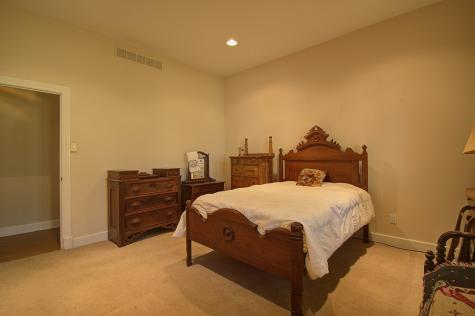 100 Westchester Circle Kerrville TX 78028