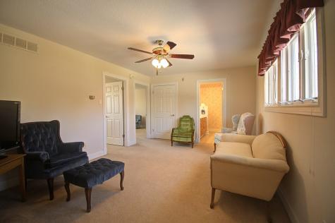 100 Westchester Circle Kerrville TX 78028