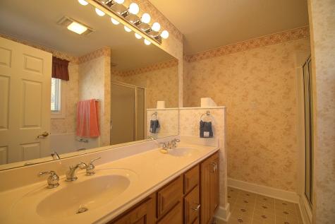 100 Westchester Circle Kerrville TX 78028