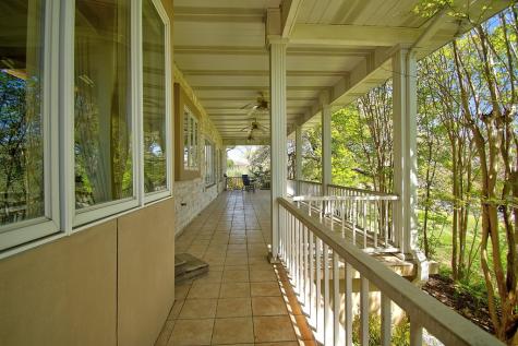 100 Westchester Circle Kerrville TX 78028