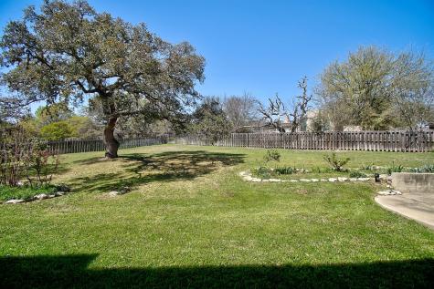100 Westchester Circle Kerrville TX 78028