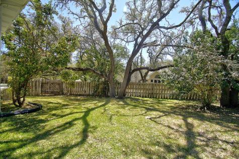 100 Westchester Circle Kerrville TX 78028