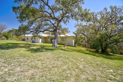 100 Westchester Circle Kerrville TX 78028