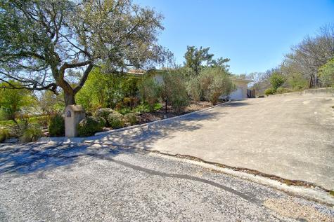 100 Westchester Circle Kerrville TX 78028