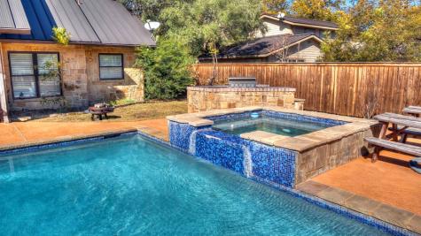 6454 Us Highway 83 Leakey TX 78873