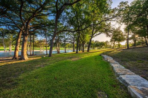 889 Highway 39 Ingram TX 78025