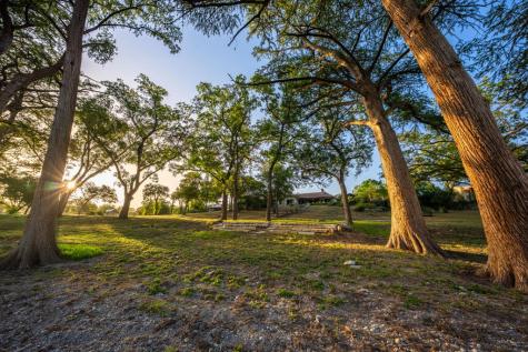 889 Highway 39 Ingram TX 78025