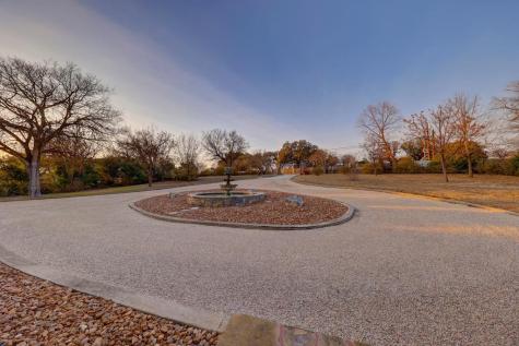 889 Highway 39 Ingram TX 78025