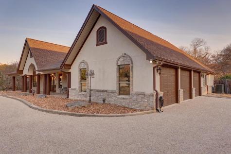 889 Highway 39 Ingram TX 78025