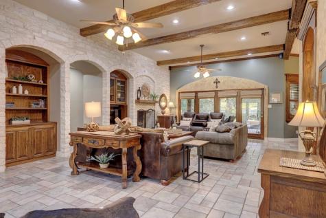889 Highway 39 Ingram TX 78025