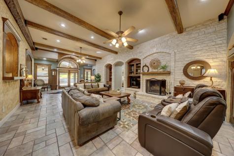 889 Highway 39 Ingram TX 78025