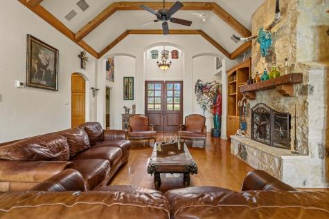 1320 Pass Creek Road Kerrville TX 78028