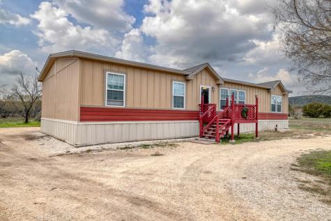 1189 County Road 350 Concan TX 78838