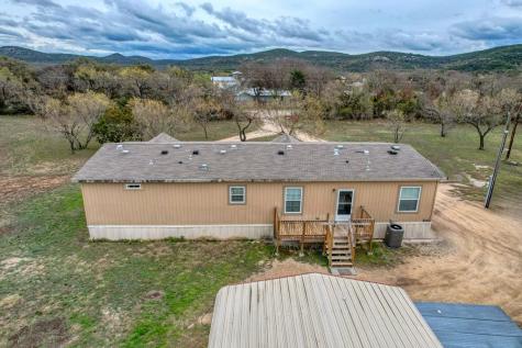 1189 County Road 350 Concan TX 78838