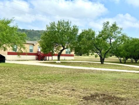 1189 County Road 350 Concan TX 78838