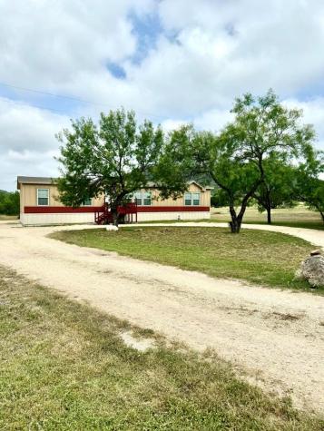 1189 County Road 350 Concan TX 78838