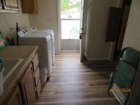 102 Robin Hill Kerrville TX 78028