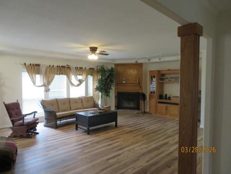 102 Robin Hill Kerrville TX 78028