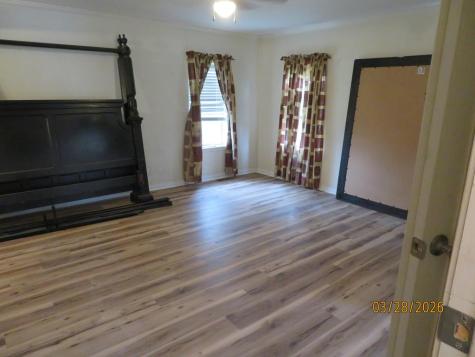 102 Robin Hill Kerrville TX 78028