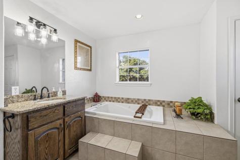 148 Michon Drive S Kerrville TX 78028