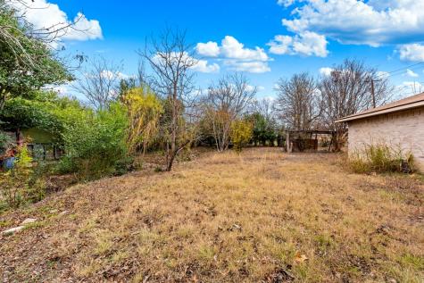 311 Leslie Drive Kerrville TX 78028