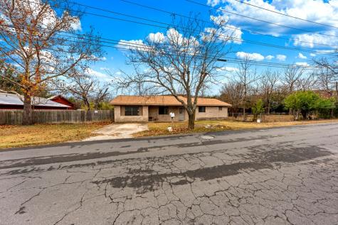 311 Leslie Drive Kerrville TX 78028