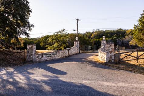 174 Cedar Rock Trail Hunt TX 78024